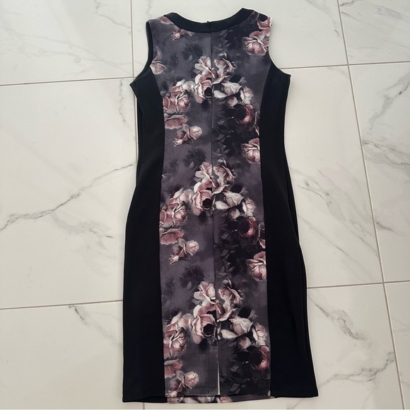 Smashed Lemon  sleeveless floral dress - 8 - Picture 5 of 13